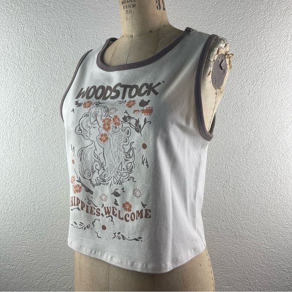 Woodstock l XL Hippies Welcome Novelty Graphic Festival Woman Hair Crop Tank Top - Picture 4 of 14